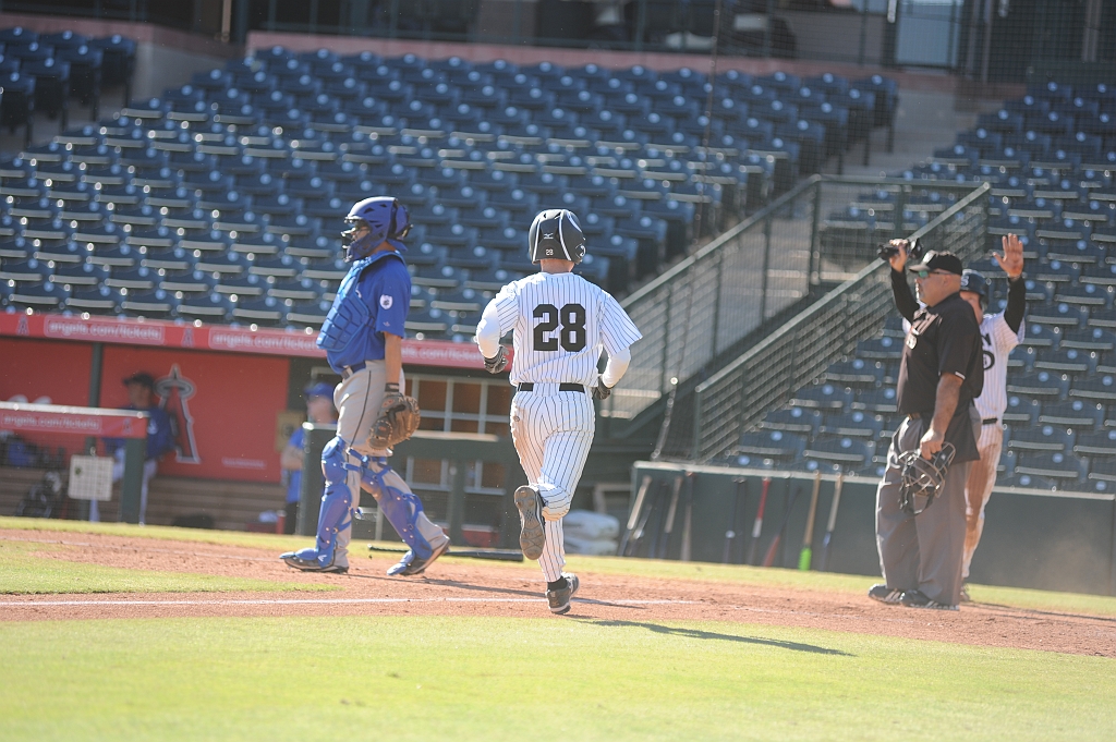 Seals_World_Series_2016 (358).JPG - (c)2010 DeVetter